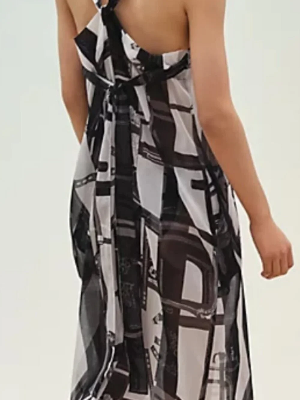 Hermes "Berlines Bayadere" Beach Dress - Picture 15 of 15